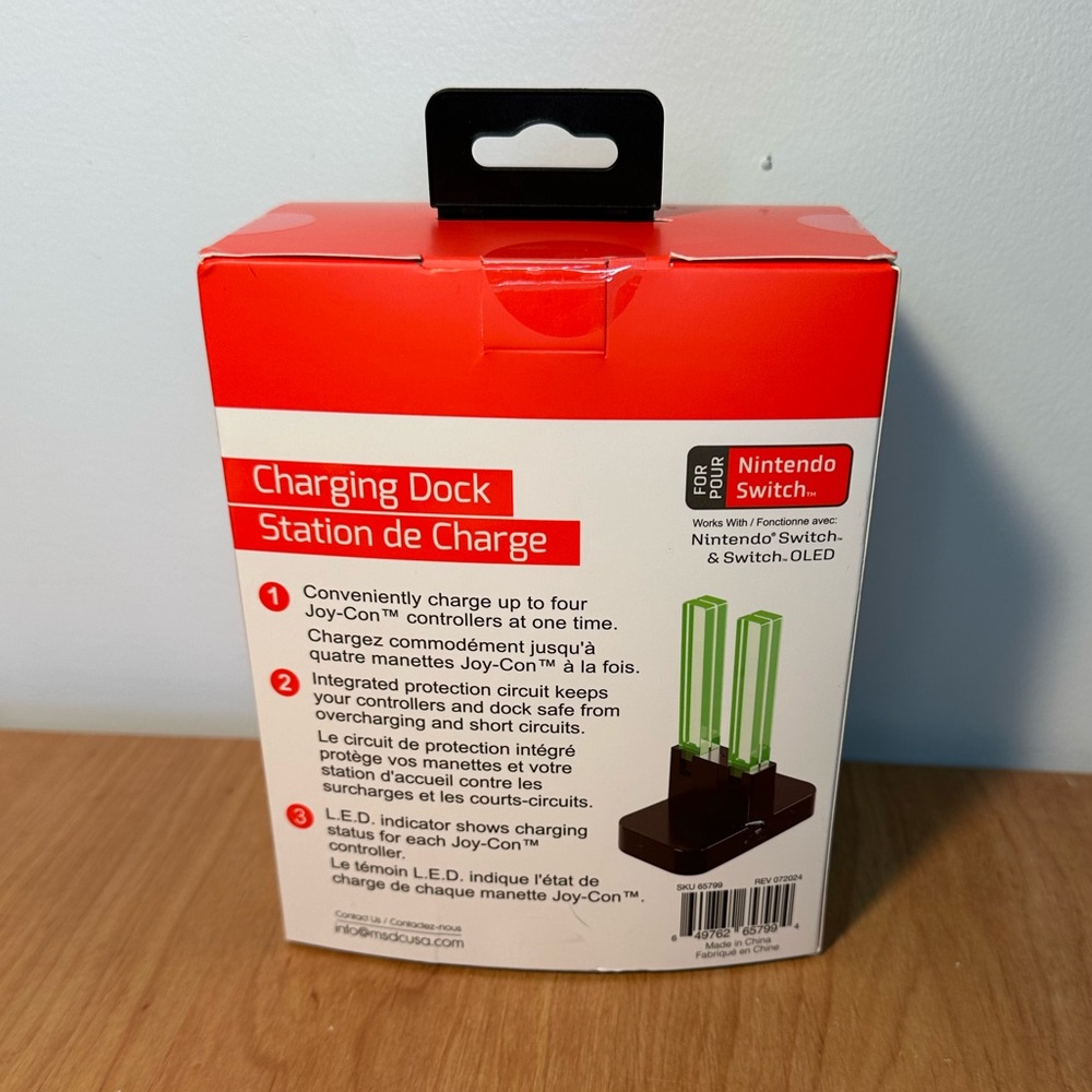 ** SOLD ** Nintendo Switch Joy-Con Charging Dock - Neon Red, Blue, and Black 🕹️ - Picture 4 of 7